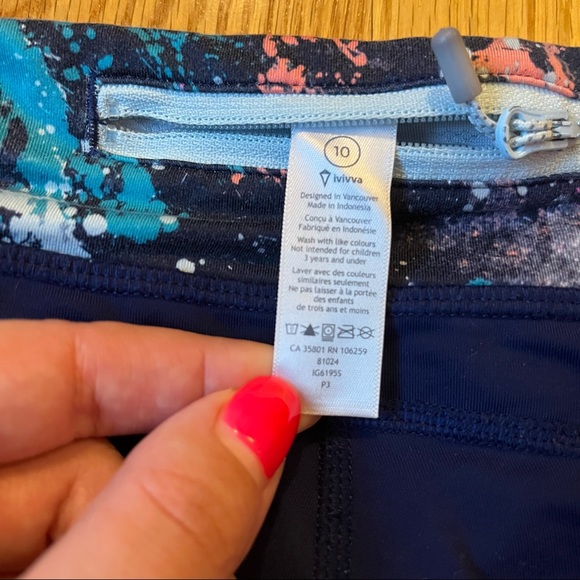 Ivivva quick trip crop leggings size 10 - Picture 4 of 5